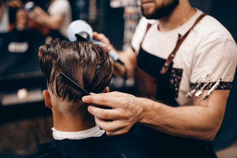 Become A Men Hairdresser